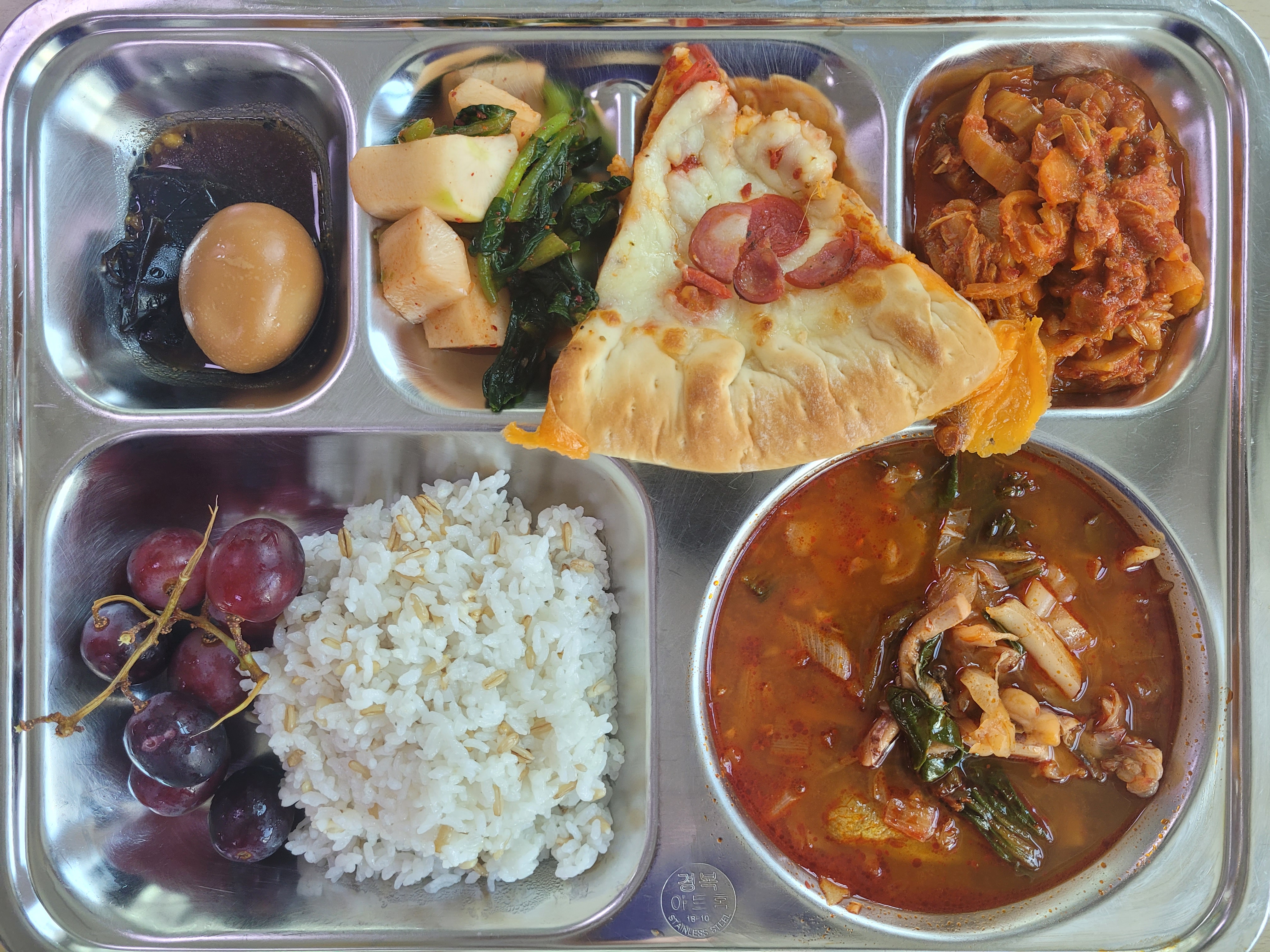 2026.03.19 급식 사진입니다. 사진